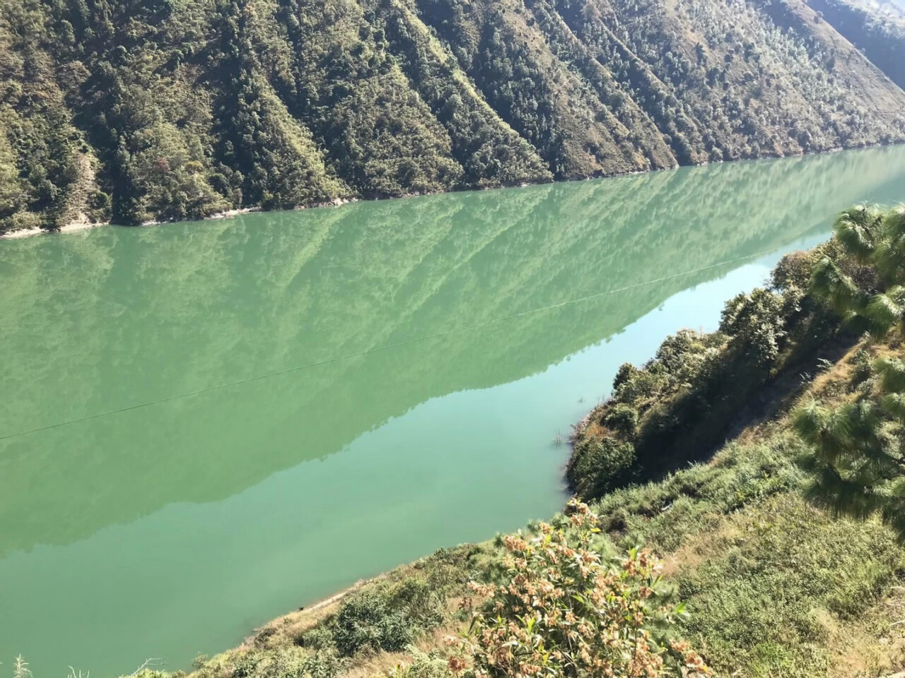 怒江石月亮景区 怒江石月亮景区