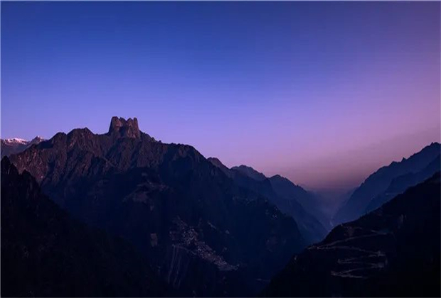 怒江会议旅游：来福贡观山看水，听雨声